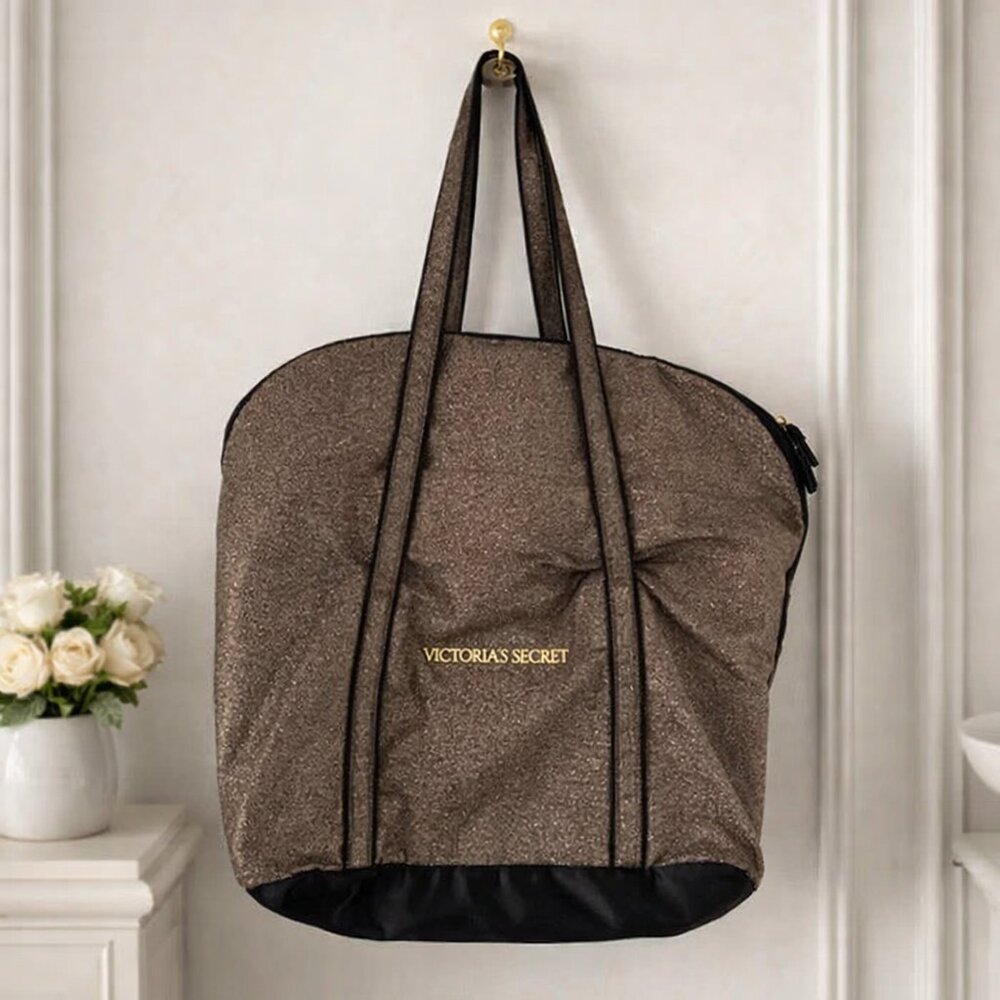Free! W bundle of 2+ Victoria’s Secret Large Glitter Tote Bag Zip Top Black Gold